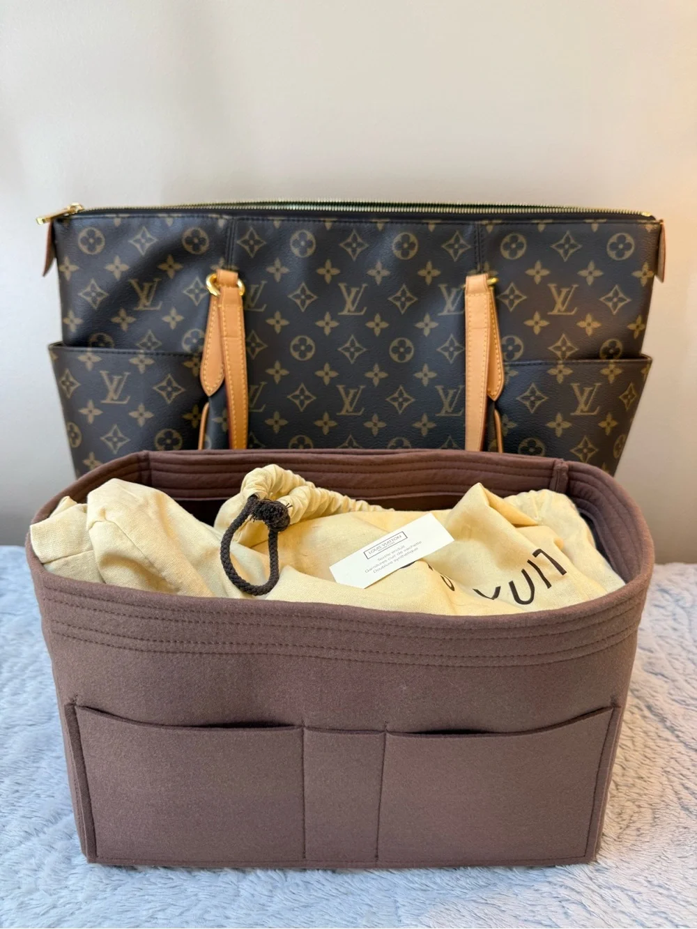 Louis Vuitton Totally GM- Pristine